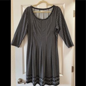 Beautiful black and white dress